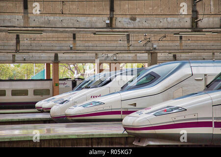 Sevilla, Spanien, 19. Oktober, 2016: Sevilla Bahnhof Santa Justa, einem geschäftigen Intercity Verbindung Hub Stockfoto