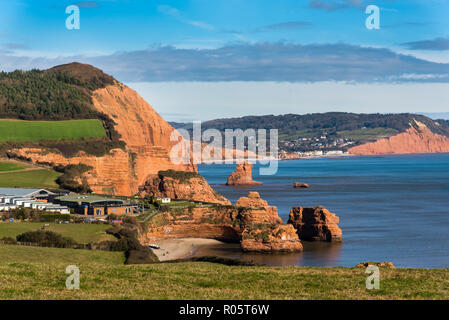 Ladram Bay und in der Ferne, Plymouth, Devon, Großbritannien. Stockfoto