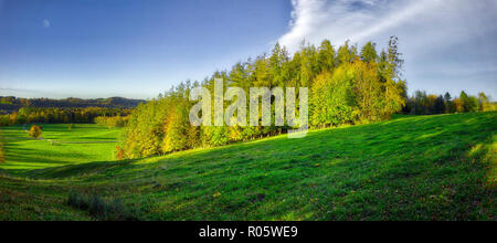 DE - Bayern: Am Pfannenholz vom Kalvarienberg gesehen bei Bad Tölz (HDR-Bild) Stockfoto