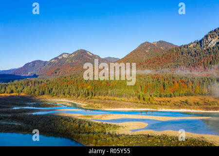 Zuflüsse der Isar in die sylvenstein See, Sylvenstein Stausee, drone Bild, Lenggries, Isarwinkel, Oberbayern, Bayern Stockfoto