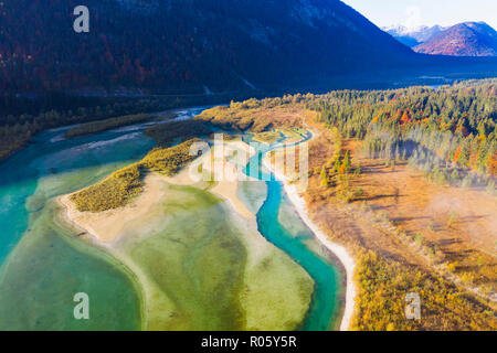 Isar, an der Zufluss in die sylvenstein See, Sylvenstein Stausee, drone Bild, Lenggries, Isarwinkel, Oberbayern, Bayern Stockfoto