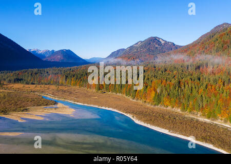 Isar, an der Zufluss in die sylvenstein See, Sylvenstein Stausee, drone Bild, Lenggries, Isarwinkel, Oberbayern, Bayern Stockfoto