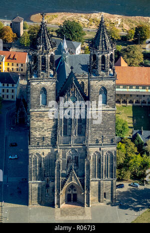 Luftaufnahme, Magdeburger Dom, Cathedral Square neben dem Bundesministerium der Justiz und die Gleichheit von Sachsen-anhalt, Magdeburg-Altstadt, Magdeburg, Sachsen Stockfoto