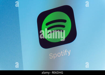 Spotify App auf Handy Bildschirm Stockfoto