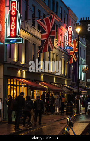 Quo Vadis Soho - Quo Vadis ist ein historisches Soho Restaurant und Mitglieder Verein in der Dean Street, Soho. Das Gebäude war einst die Heimat von Karl Marx. Stockfoto