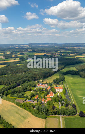 Luftbild, Übersicht Schlossanlage Schloss Harkotten Harkotten, Wappensaal, Schloss Harkotten Schloss Harkotten von Ketteler, Grundbesitz GmbH & Co.K Stockfoto