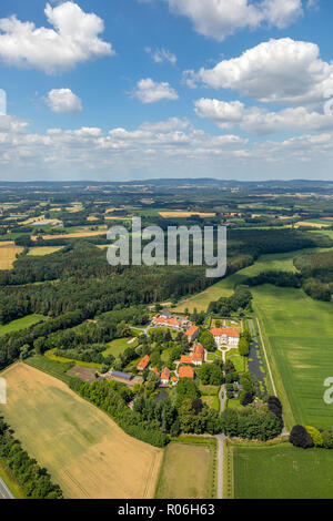 Luftbild, Übersicht Schlossanlage Schloss Harkotten Harkotten, Wappensaal, Schloss Harkotten Schloss Harkotten von Ketteler, Grundbesitz GmbH & Co.K Stockfoto