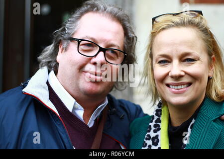 Mike Graham und Daisy McAndrew in London am 1. November 2018. Talk Radio Presenter. Die unabhängige Republik Mike Graham. Foto von Russell Moore. Stockfoto