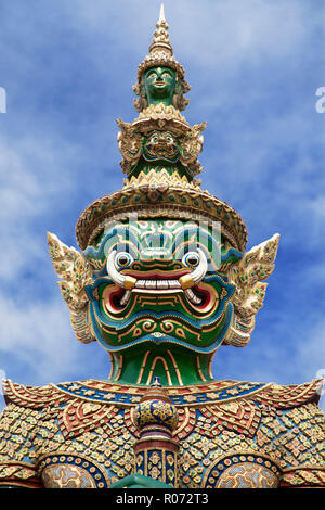 Die Yaksha Thotsakan im Wat Phra Kaew, Bangkok, Thailand. Stockfoto