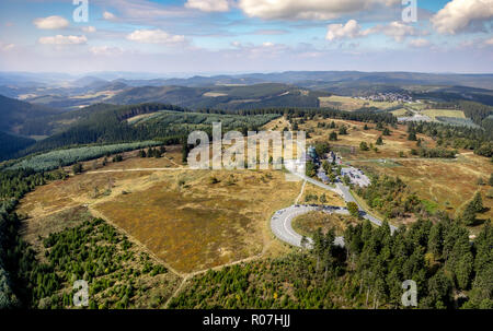 Luftaufnahme, Bergstation Kahler Asten, Deutscher Wetterdienst, Kahlen Asten Hotels und Restaurants, Lenneplätze, Winterberg, Sauerland, N Stockfoto