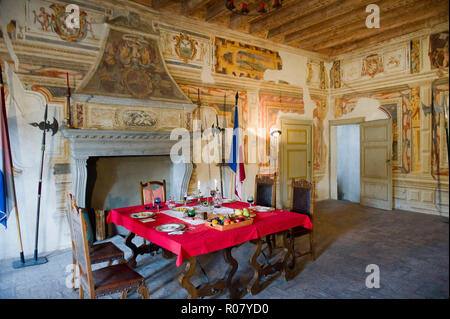 Italien, Lombardei, Urgnano, Rocca Viscontea oder Castello Albani im vierzehnten Jahrhundert auf einem mittelalterlichen Basis gebaut. Es wurde von Bartolomeo Colleoni und Gian Gerolamo Albani besessen. Arme Bartolomeo Colleoni Stockfoto