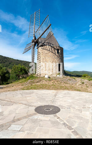 Windmühle Moulin Saint Roche, Grimaud-Village, Var, Provence-Alpes-Cote d'Azur, Frankreich, Europa Stockfoto