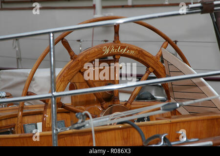 Ruder von einem Segelboot im Hafen von Imperia - Italien Stockfoto