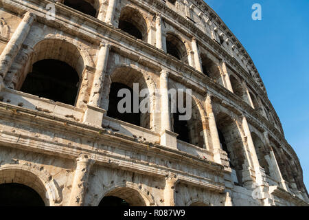Am frühen Morgen Licht auf das Kolosseum, Rom, Italien. Stockfoto