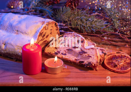 Christstollen der berühmten Weihnachtskuchen für Feiertage Stockfoto