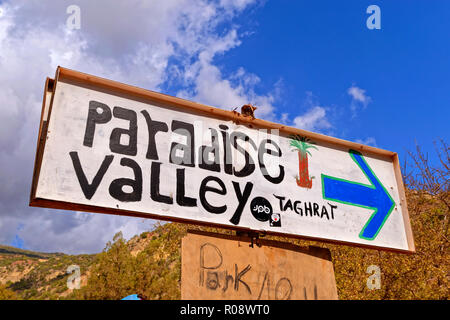 Paradise Valley Schild am westlichen Ende des Atlas Gebirges, in der Nähe von Agadir, Marokko, North West Afrika. Stockfoto