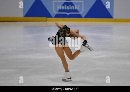 Helsinki, Finnland. 2. Nov 2018. Viveca Lindfors (FIN) während in den Damen Kurzprogramm der ISU-GP von Eiskunstlauf Helsinki 2018 an der Helsinki Ice Hall (Helsingin Jaahalli) am Freitag, 02. November 2018. HELSINKI. (Nur redaktionelle Nutzung, eine Lizenz für die gewerbliche Nutzung erforderlich. Keine Verwendung in Wetten, Spiele oder einer einzelnen Verein/Liga/player Publikationen.) Credit: Taka Wu/Alamy leben Nachrichten Stockfoto