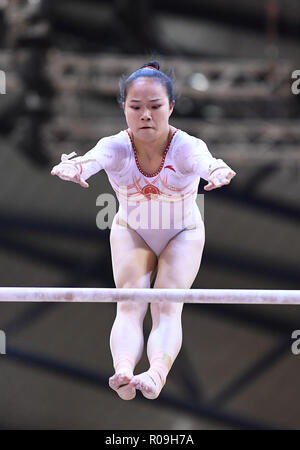 Doha, Katar. 02 Nov, 2018. Lou Huan (CHN) am Stufenbarren. GES/Turnen/Gymnastik Weltmeisterschaften in Doha, Geraetfinale, 02.11.2018 - GES/Turnen/Gymnastik-WM: 02.11.2018 - | Verwendung der weltweiten Kredit: dpa/Alamy leben Nachrichten Stockfoto