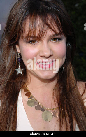 Marieh Delfino Ankunft auf dem de-lovely Premiere an der Akademie für Kunst und Wissenschaft in Los Angeles. Juni 11, 2004. DelfinoMarieh 033 Red Carpet Event, Vertikal, USA, Filmindustrie, Prominente, Fotografie, Bestof, Kunst, Kultur und Unterhaltung, Topix Prominente Fashion/Vertikal, Besten, Event in Hollywood Leben - Kalifornien, Roter Teppich und backstage, USA, Film, Stars, Film Stars, TV Stars, Musik, Promis, Fotografie, Bestof, Kunst, Kultur und Unterhaltung, Topix, headshot, vertikal, eine Person aus dem Jahr 2004, Anfrage tsuni @ Gamm Stockfoto