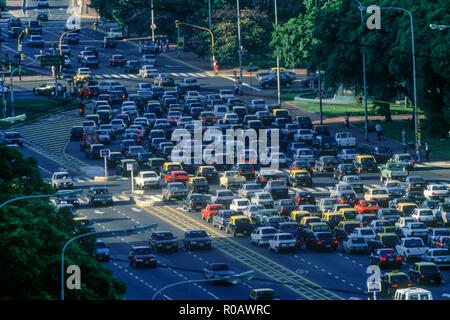 1997 historischen Verkehr Avenida 9 de Julio in BUENOS AIRES. Stockfoto