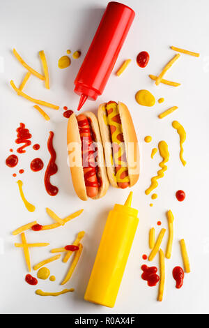 Traditionelle Hot Dogs top-Ansicht Stockfoto