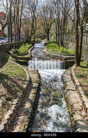 PETRICH, Bulgarien - April 6, 2018: Crazy Mary River auf der Durchreise von Petrich, Blagoevgrad, Bulgarien Stockfoto