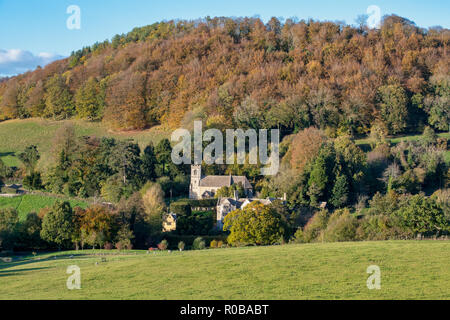 Owlpen Manor Estate am Nachmittag Licht im Herbst. Owlpen, Gloucestershire, Cotswolds, England Stockfoto