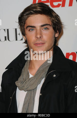 Zac Efron - 6. Jährliche Teen Vogue Young Hollywood Party im LACMA Museum in Los Angeles headshot EfronZac 35 Red Carpet Event, Vertikal, USA, Filmindustrie, Prominente, Fotografie, Bestof, Kunst, Kultur und Unterhaltung, Topix Prominente Fashion/Vertikal, Besten, Event in Hollywood Leben - Kalifornien, Roter Teppich und backstage, USA, Film, Stars, Film Stars, TV Stars, Musik, Promis, Fotografie, Bestof, Kunst, Kultur und Unterhaltung, Topix, headshot, vertikal, eine Person aus dem Jahr 2008, Anfrage tsuni@Gamma-USA.com Stockfoto