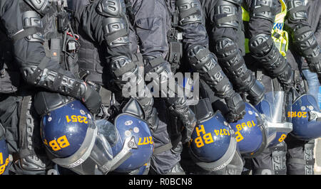 Eine Demonstration der Bereitschaftspolizei Taktiken zu einem Tag der offenen Tür der Polizei Stockfoto