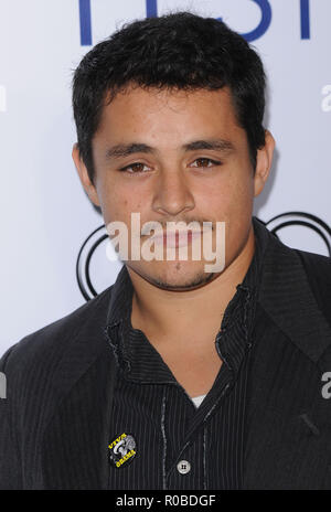 Jesse Garcia-CHE und zwei Liebende Premiere auf der Chinese Theatre in Los Angeles. GarciaJesse 77 Red Carpet Event, Vertikal, USA, Filmindustrie, Prominente, Fotografie, Bestof, Kunst, Kultur und Unterhaltung, Topix Prominente Fashion/Vertikal, Besten, Event in Hollywood Leben - Kalifornien, Roter Teppich und backstage, USA, Film, Stars, Film Stars, TV Stars, Musik, Promis, Fotografie, Bestof, Kunst, Kultur und Unterhaltung, Topix, headshot, vertikal, eine Person aus dem Jahr 2008, Anfrage tsuni@Gamma-USA.com Stockfoto