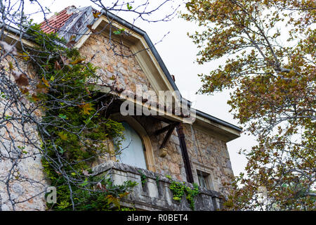 Details von tatoi Palace, eine ehemalige griechische Sommerresidenz der königlichen Familie und Geburtsort von König Georg II. von Griechenland. Stockfoto