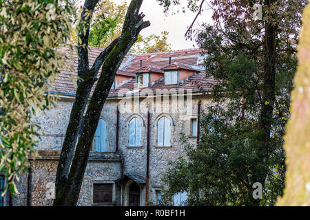 Details von tatoi Palace, eine ehemalige griechische Sommerresidenz der königlichen Familie und Geburtsort von König Georg II. von Griechenland. Stockfoto