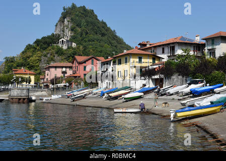 Calde, Italien - 9 September 2018: Das Dorf Calde am Lago Maggiore in Italien Stockfoto