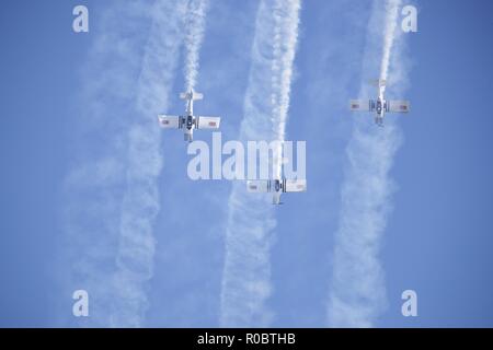 Team Raven (RaVen) Unterhaltung Tausende von Zuschauern an der Bournemouth Air Festival 2018 Stockfoto