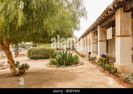 Mission San Miguel Arcángel Garten, San Miguel, Kalifornien, USA. Eine Reihe von 21 spanischen religiösen Außenposten in Alta Kalifornien. Stockfoto