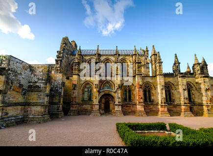 Die Rosslyn Chapel, bekannt durch "The Da Vinci Code - Sakrileg", ausserhalb von Edinburgh, Schottland, Großbritannien Stockfoto