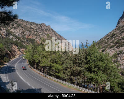 Blick auf das Meer im Nordosten der Insel Kreta, in das Kloster Agios Georgios, in der Nähe der Stadt von Sissi Stockfoto