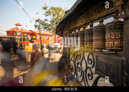 Gebetsmühlen, swayambunath oder Monkey Tempel, Weltkulturerbe der UNESCO, Kathmandu, Nepal, Asien Stockfoto