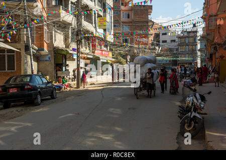 Street Scene außerhalb Swayambunath Stupa Monkey Tempel Nepal, Kathmandu Stockfoto