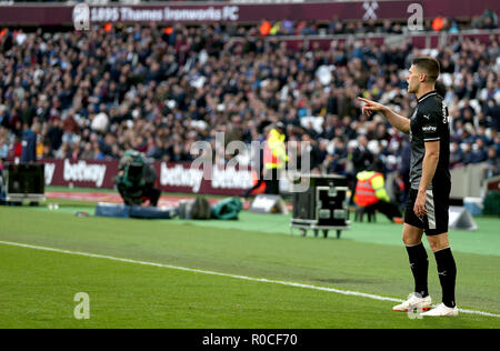 Burnley ist Johann Gudmundsson feiert ersten Ziel seiner Seite des Spiels zählen während der Premier League Match an der London Stadium, London. Stockfoto