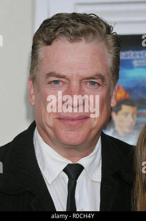 Christopher McDonald und Familie @ Superhero Movie Premiere auf der Mann Festival Theatre in Los Angeles. Headshot auge contactMcDonaldChristopher 24 Red Carpet Event, Vertikal, USA, Filmindustrie, Prominente, Fotografie, Bestof, Kunst, Kultur und Unterhaltung, Topix Prominente Fashion/Vertikal, Besten, Event in Hollywood Leben - Kalifornien, Roter Teppich und backstage, USA, Film, Stars, Film Stars, TV Stars, Musik, Promis, Fotografie, Bestof, Kunst, Kultur und Unterhaltung, Topix, headshot, vertikal, eine Person aus dem Jahr 2008, Anfrage tsuni@Ga Stockfoto