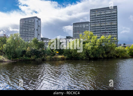 Fluss Clyde Glasgow, Stadtzentrum und hi Aufstieg Wohnungen in den Gorbals Stockfoto