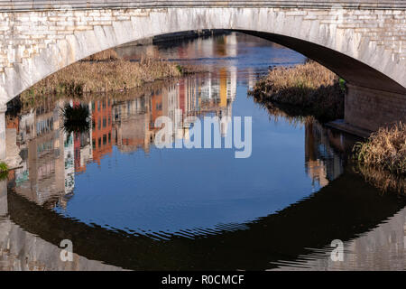 Rio Onyar Ciudad Vieja, der Altstadt mit den bunten Häusern, Girona, Katalonien, Spanien Stockfoto