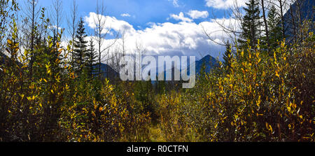 Erstaunliche Szene in den Rockies wie ein Sturm stürmt in Stockfoto