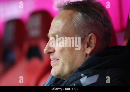 München, Deutschland. 03 Nov, 2018. firo: 03.11.2018, Fußball, 1.Bundesliga, Saison 2018/2019, FC Bayern München - SC Freiburg, Trainer Christian Streich, SC Freiburg, SC Freiburg, Porträt, | Verwendung der weltweiten Kredit: dpa/Alamy leben Nachrichten Stockfoto