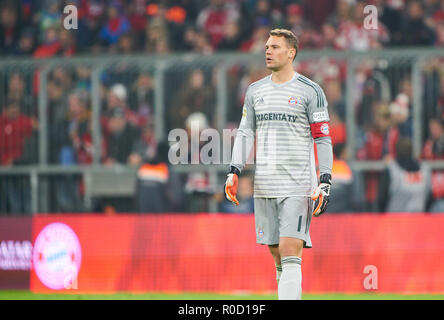 München, Deutschland. 3. November 2018. FC Bayern Fußball, November 03, 2018 Manuel Neuer, FCB 1 halbe Größe, Porträt, FC BAYERN MÜNCHEN - SC Freiburg 1-1 - DFL-Bestimmungen verbieten die Verwendung von Fotografien als BILDSEQUENZEN und/oder quasi-VIDEO - 1. Deutsche Fussball Liga, München, 03.November 2018 Saison 2018/2019, Spieltag 10, FCB © Peter Schatz/Alamy leben Nachrichten Stockfoto