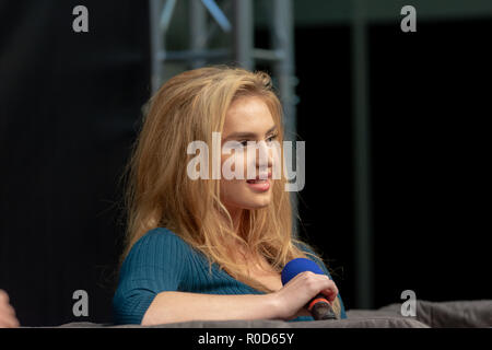 Dortmund, Deutschland. 3. November 2018. Sächsische Sharbino (* 1999, US-amerikanische Schauspielerin, ich spucke auf dein Grab, Poltergeist) am Wochenende der Hölle 2018 Credit: Markus Wissmann/Alamy leben Nachrichten Stockfoto