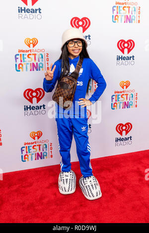 Miami, USA. 03 Nov, 2018. DJ Livia geht den roten Teppich 2018 iHeartRadio Fiesta Latina in der American Airlines Arena in Miami am Samstag, den 3. November 2018 Credit: Das Foto Access/Alamy leben Nachrichten Stockfoto