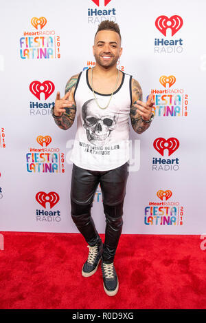 Miami, USA. 03 Nov, 2018. Nacho geht den roten Teppich 2018 iHeartRadio Fiesta Latina in der American Airlines Arena in Miami am Samstag, den 3. November 2018 Credit: Das Foto Access/Alamy leben Nachrichten Stockfoto