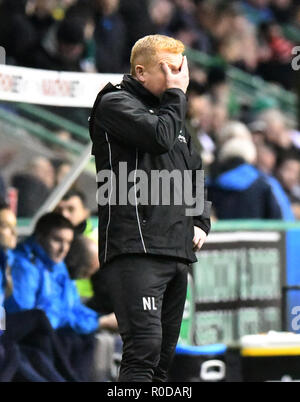 Edinburgh, Schottland, Großbritannien. 3. November 2018. Schottische Premiership - Hibernian v St Johnstone, Edinburgh, Midlothian, Großbritannien. 03,11, 2018. Bild zeigt: Die Körpersprache sagt es allen von hibs Haupttrainer, Neil Lennon, wie seine Seite geht unten 0-1 St Johnstone an Ostern Road Stadium, Edinburgh Credit: Ian Jacobs/Alamy leben Nachrichten Stockfoto